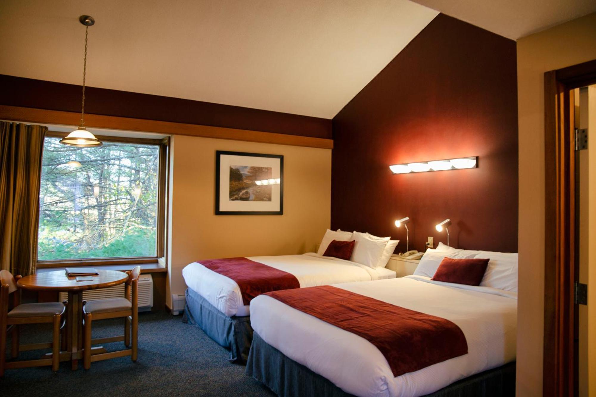 The Inn At Crumpin-Fox Bernardston Bagian luar foto